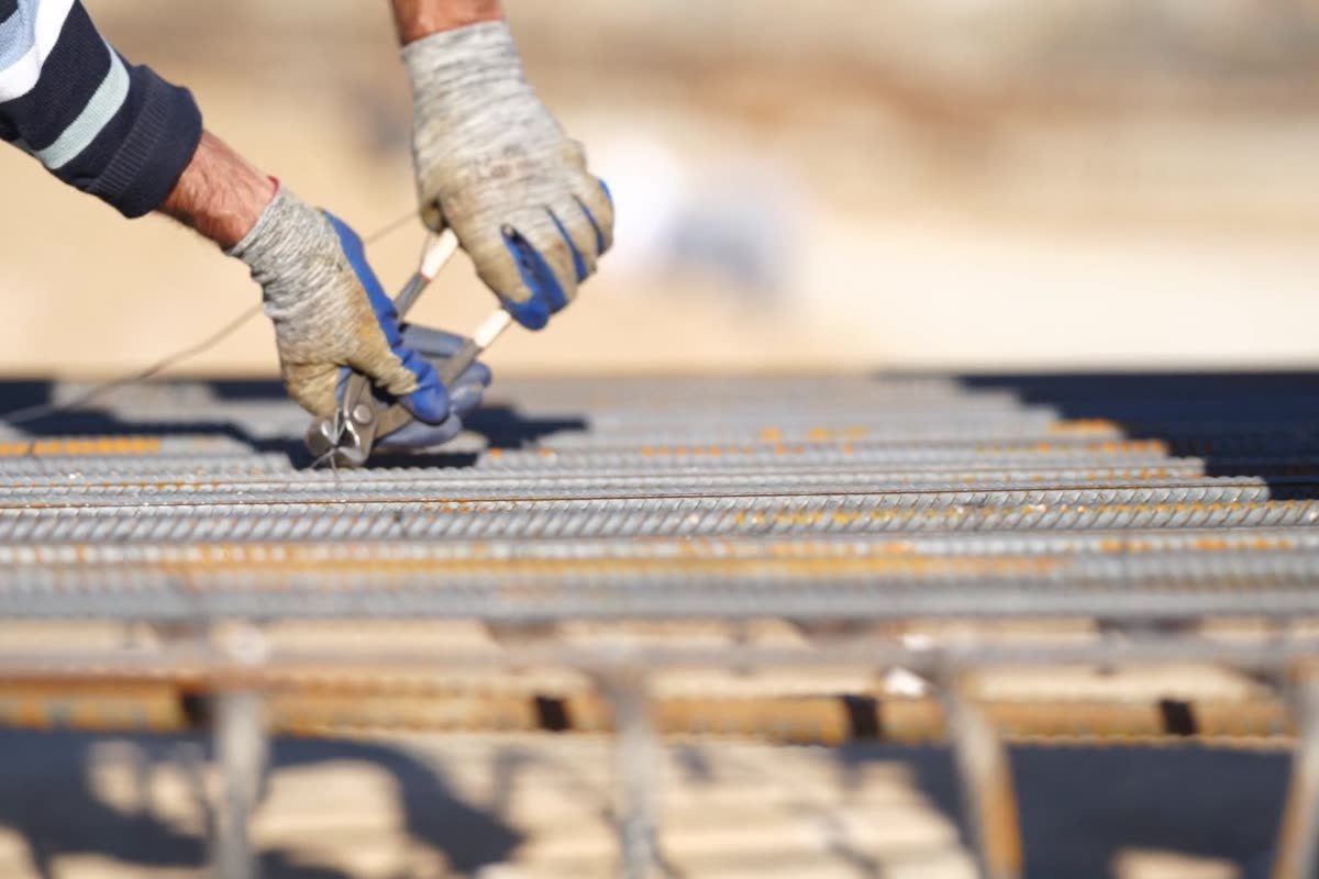 Steel reinforcement mesh tied before the pour